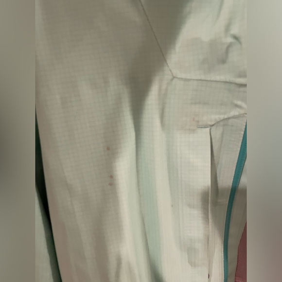 Outdoor Reception Women’s Carbide Jacket in Mint Blast/Treeline - Picture 10 of 10